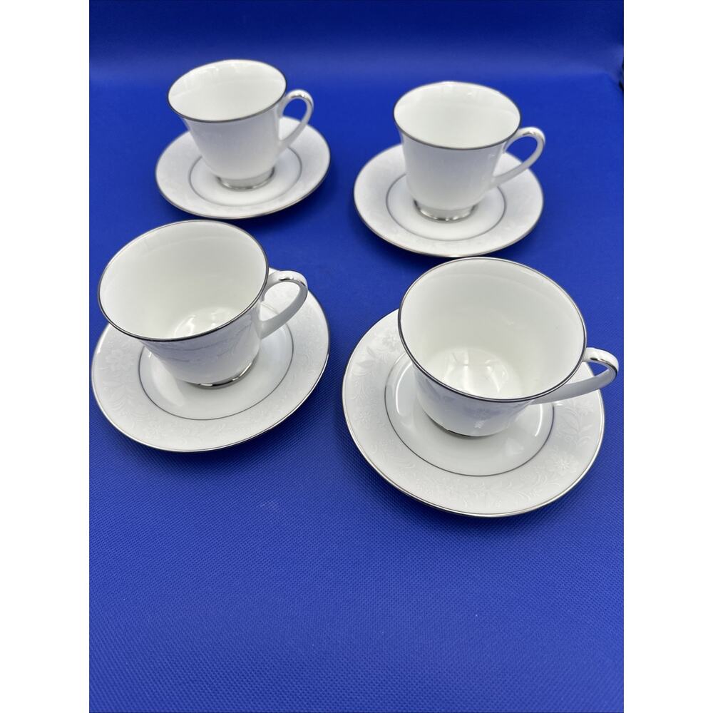 NORITAKE Ranier 6909 TEACUPS & SAUCERS Lot Of 4 Sets White‎ On White Silver Trim